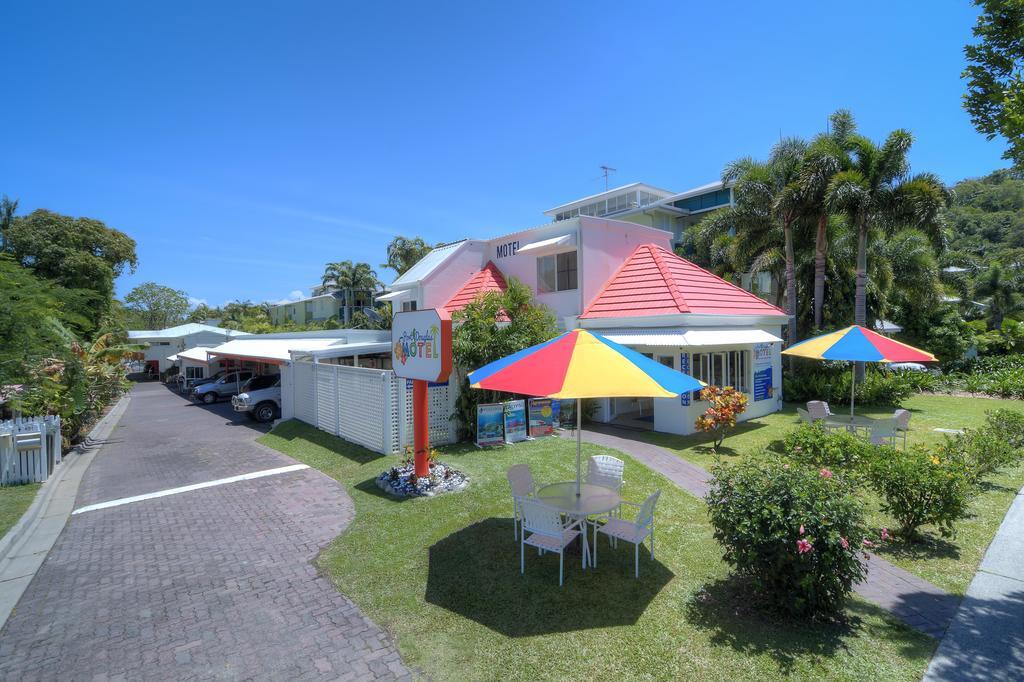 Port Douglas Motel Exteriör bild